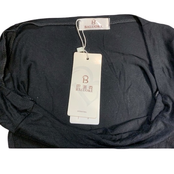 Baluoke Off Shoulder Crop - Picture 4 of 5